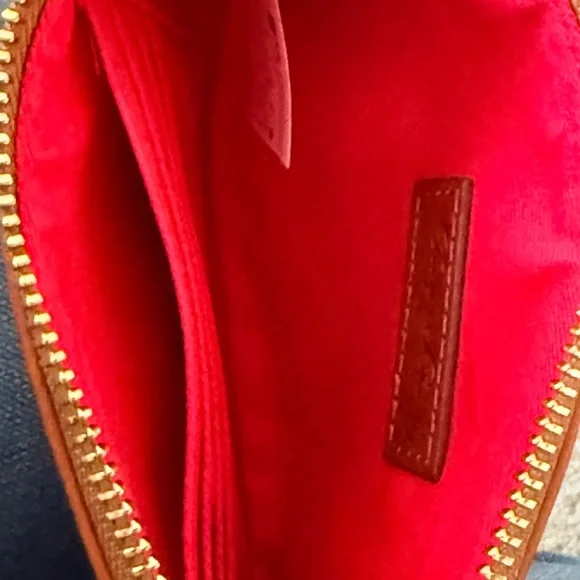 Dooney & Bourke NY Yankees Wristlet – Blue & Brown - Picture 3 of 3